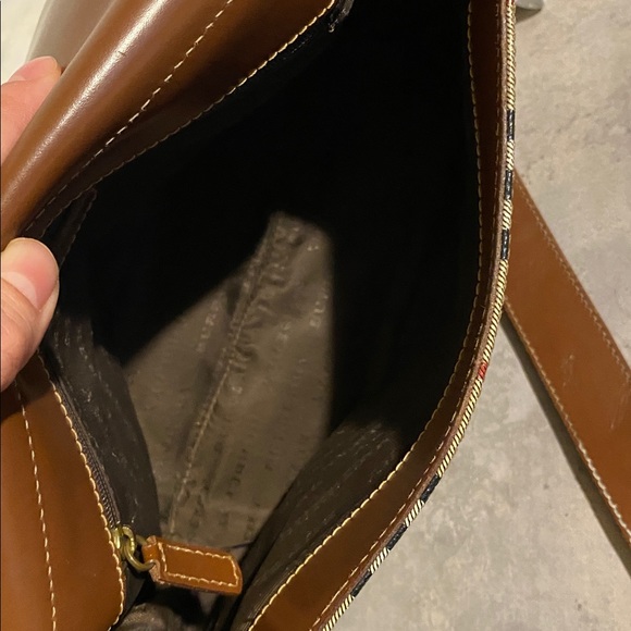 Authentic Burberry Vintage Crossbody - Picture 10 of 13
